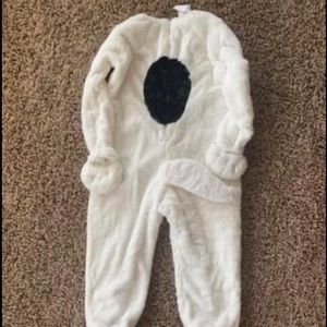 Pottery barn kids snoopy costume
